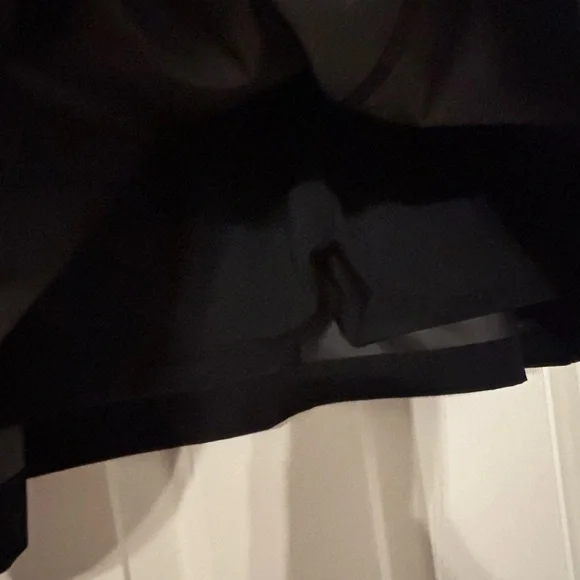 32 Degrees Classic Black Skort with Pockets - Picture 7 of 16